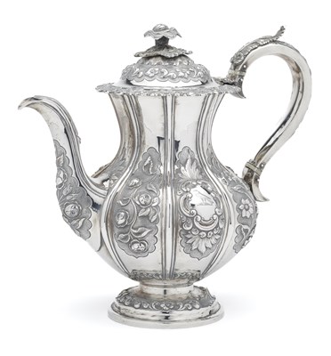 Lot 128 - A WILLIAM IV SILVER COFFEE POT, WILLIAM HEWITT, LONDON, 1836