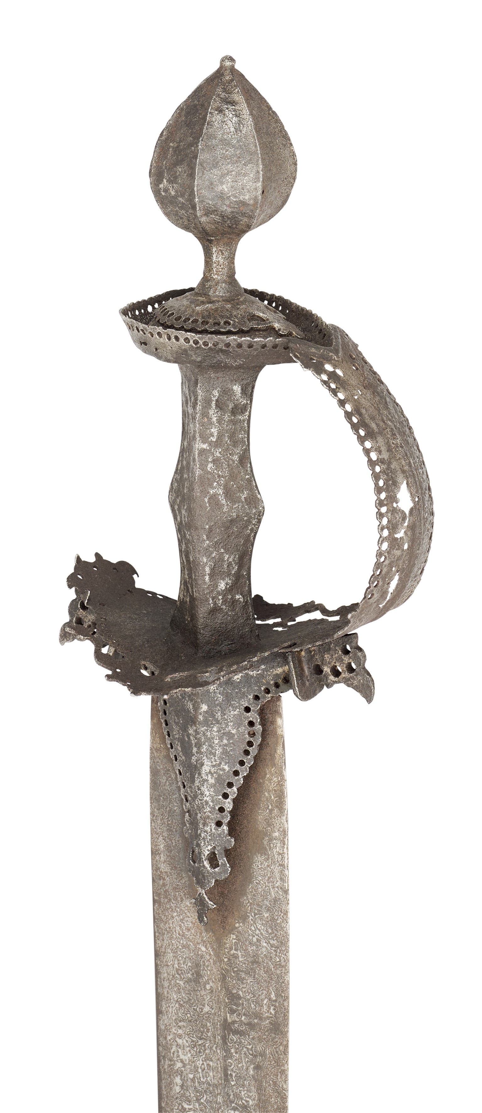 Lot 8 - A RARE INDIAN SWORD (KHANDA), LATE 16TH/17TH