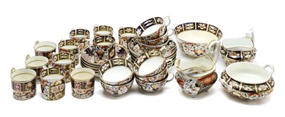 Lot 24 - A GROUP OF IMARI PATTERN WARES, DERBY/GRAINGER, EARLY 19TH CENTURY