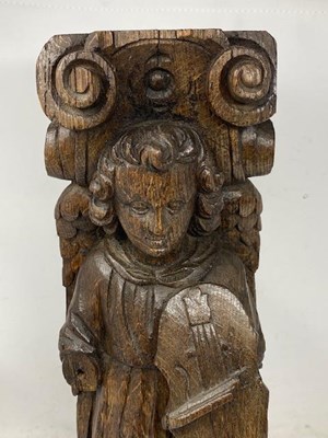 Lot 46 - A PAIR OF OAK ARCHITECTURAL ELEMENTS CARVED AS ANGELS, FLEMISH, 17TH CENTURY