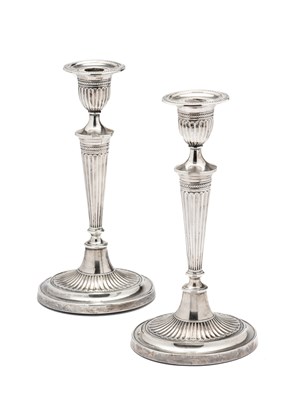 Lot 196 - A PAIR OF EDWARDIAN SILVER CANDLESTICKS, FORDHAM & FAULKNER, SHEFFIELD, 1907