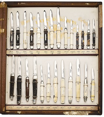 Lot 218 - A SALESMAN’S DISPLAY OF TWENTY-SIX POCKET KNIVES, LOCKWOOD BROTHERS, SHEFFIELD, LATE 19TH/EARLY 20TH CENTURY