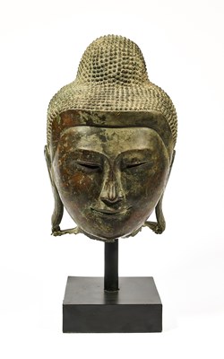 Lot 378 - A BRONZE HEAD OF BUDDHA, MANDALAY, BURMA (NOW MYANMAR), 19TH CENTURY