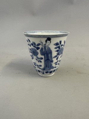 Lot 50 - A CHINESE BLUE AND WHITE 'LONG ELIZA' BEAKER, QING DYNASTY, KANGXI PERIOD (1662-1722)
