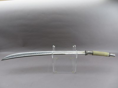 Lot 30 - â€¡A BURMESE SWORD (DHA)