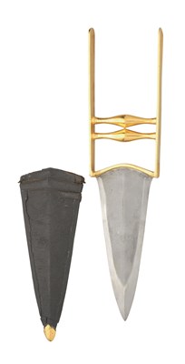 Lot 47 - AN INDIAN DAGGER (KATAR)