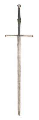 Lot 104 - The Property of a Gentleman A RARE TWO-HAND SWORD FOR FIELD COMBAT