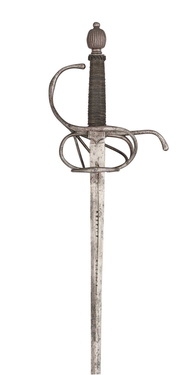 Lot 113 - A SWEPT-HILT RAPIER IN EARLY 17TH CENTURY STYLE
