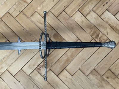 Lot 76 - A TWO-HAND SWORD IN GERMAN EARLY 16TH CENTURY STYLE, 20TH CENTURY