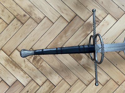 Lot 76 - A TWO-HAND SWORD IN GERMAN EARLY 16TH CENTURY STYLE, 20TH CENTURY