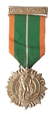 Lot 10 - IRELAND: AN IRISH WAR 1916 SILVER JUBILEE MEDAL