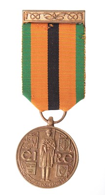 Lot 14 - IRELAND: AN IRISH 1971 SURVIVORS MEDAL