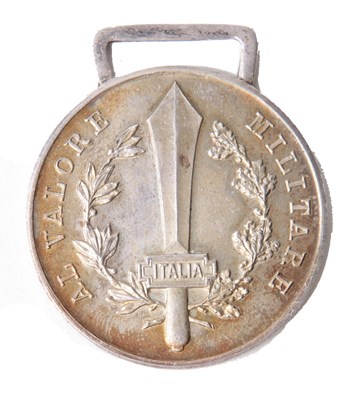 Lot 28 - ITALY: SILVER MEDAL FOR MILITARY VALOUR 'AL VALORE MILITARE' (UN-ISSUED)