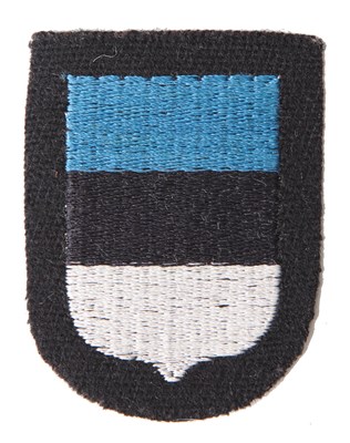 Lot 42 - AN ESTONIAN VOLUNTEER (GERMAN SERVICE) WOVEN SILK SLEEVE SHIELD INSIGNIA