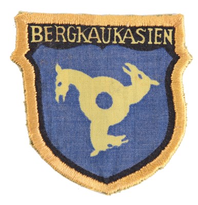 Lot 102 - A BERGKAUKASIEN VOLUNTEER (GERMAN SERVICE) PRINTED SLEEVE SHIELD INSIGNIA