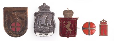 Lot 138 - NORWAY: FIVE SECOND WORLD WAR PERIOD LAPEL BADGES