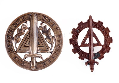 Lot 141 - BELGIUM: TWO SECOND WORLD WAR PERIOD 'FLEMISH' V.N.V. (VLAAMS NATIONAAL VERBOND) AWARD BADGES