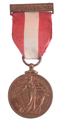 Lot 155 - IRELAND: A SECOND WORLD WAR IRISH EMERGENCY MEDAL 1939 - 1946 (NA SEIRBHISE REAMHCURAIM IN AGHAIDH A