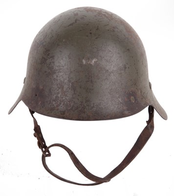 Lot 261 - A SPANISH CIVIL WAR 4M26 'TRUBIA' STEEL HELMET
