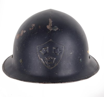 Lot 262 - A SWEDISH M1921 STEEL HELMET