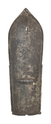 Lot 91 - A SOUTH INDIAN ARM DEFENCE (DASTANA), 18TH CENTURY, POSSIBLY HYDERABAD, ANDHRA PRADESH