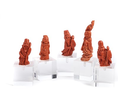 Lot 30 - ËœA GROUP OF FIVE CHINESE CORAL FIGURES