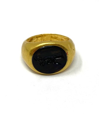 Lot 375 - GOLD SIGNET RING, 19TH CENTURY