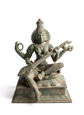 Lot 112 - A BRONZE FIGURE OF SARASWATI