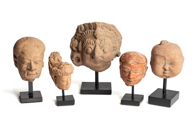 Lot 234 - FIVE SMALL MAJAPAHIT TERRACOTTA HEADS