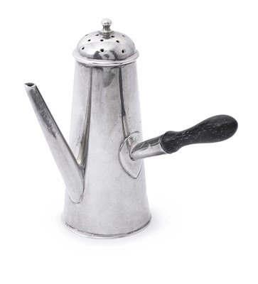 Lot 90 - A VICTORIAN SILVER MINIATURE COFFEE POT FORM PEPPERETTE AND A MINIATURE CHAMBERSTICK, SAUNDERS & SHEPHERD, CHESTER, 1895