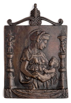 Lot 345 - â’¶ â–¡ AN ITALIAN BRONZE PLAQUETTE OF THE VIRGIN AND CHILD