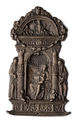 Lot 363 - â’¶ â–¡ A BRONZE PLAQUETTE OF THE VIRGIN AND CHILD