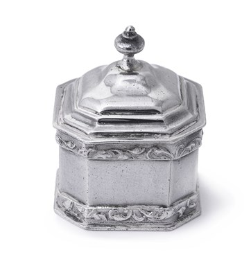 Lot 109 - A DUTCH SILVER MINIATURE TOBACCO BOX AND COVER