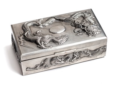 Lot 585 - A CHINESE SILVER CIGARETTE BOX