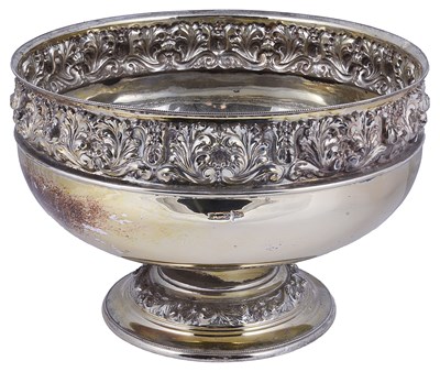 Lot 605 - AN EDWARDIAN SILVER ROSE BOWL