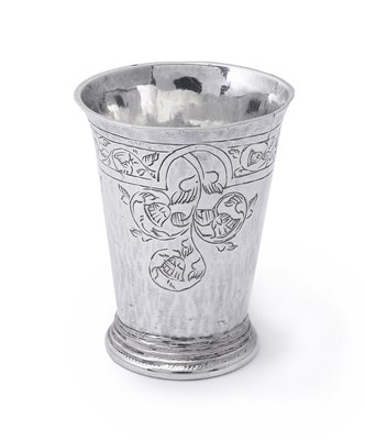 Lot 124 - A DUTCH SILVER MINIATURE BEAKER, UNMARKED, PROBABLY 17TH CENTURY