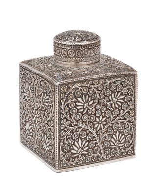 Lot 114 - A SILVER TEA CADDY, KASHMIR, LATE 19TH CENTURY