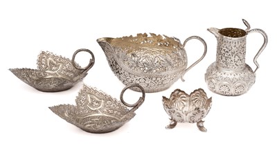 Lot 115 - A GROUP OF ANGLO-INDIAN SILVER, MOSTLY KASHMIR, CIRCA 1900