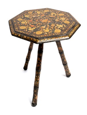 Lot 147 - â–¡ A SMALL PAINTED AND LACQUERED TRIPOD TABLE