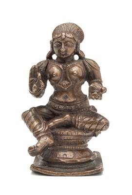 Lot 229 - A SMALL BRONZE FIGURE OF PARVATI