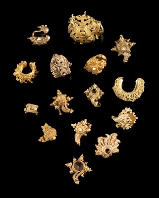 Lot 271 - FOURTEEN ASSORTED JAVANESE GOLD EAR ORNAMENTS