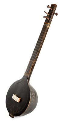 Lot 362 - Ëœâ–¡  A RAJASTHAN LUTE (TANDURA)