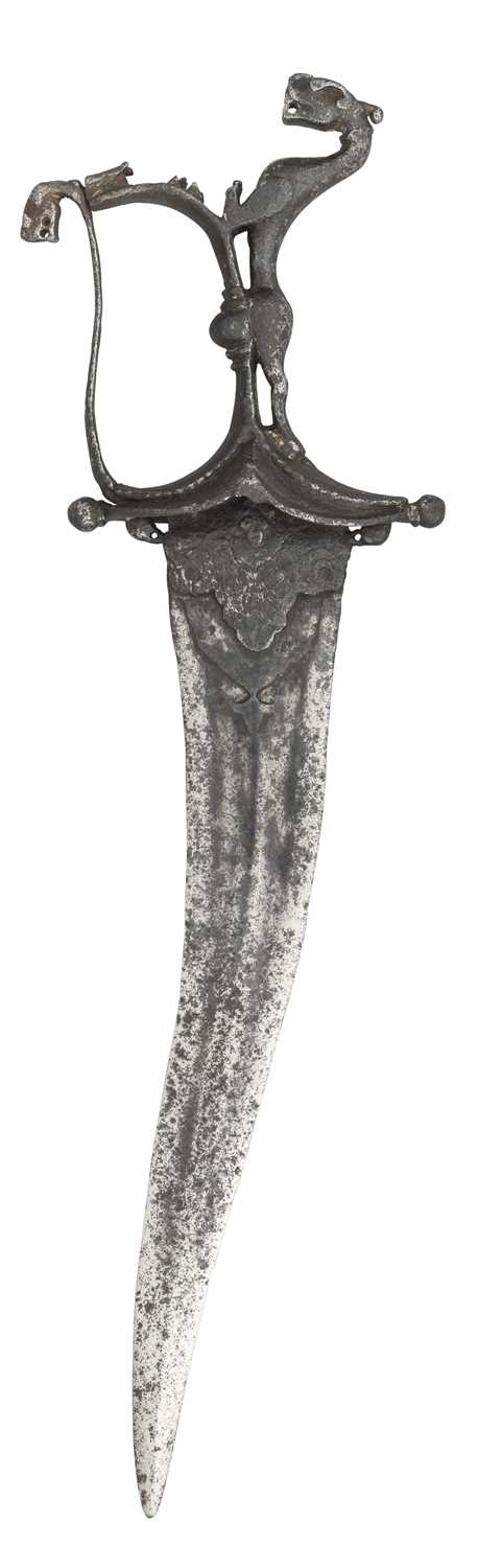 Lot 24 - A RARE SOUTH INDIAN DAGGER (CHILANUM), 15TH/16TH CENTURY, POSSIBLY BIJAPUR