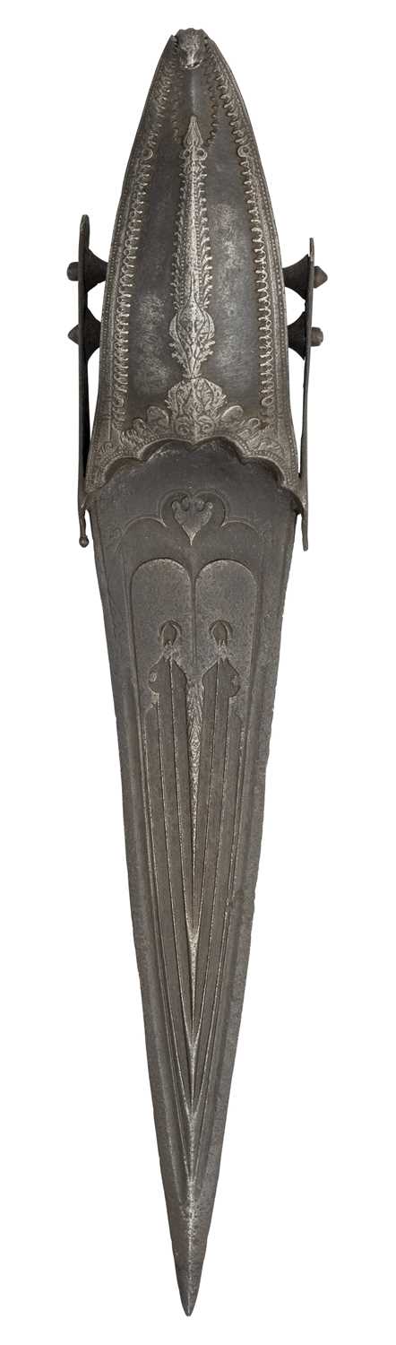 Lot 40 - AN INDIAN DAGGER (KATAR), 17TH CENTURY, POSSIBLY MADURAI