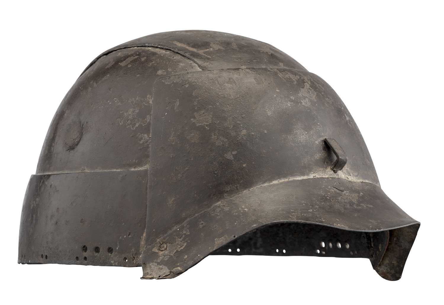 Lot 119 - A JAPANESE HINENO-STYLE ZUNARI KABUTO BACHI ('HEAD-SHAPED' HINENO HELMET BOWL)