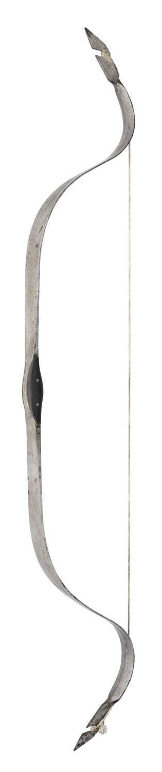Lot 215 - AN INDIAN STEEL BOW, 18TH/19TH CENTURY