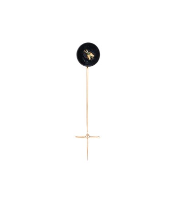 Lot 346 - GOLD, ENAMEL AND ONYX STICK PIN, 1870s