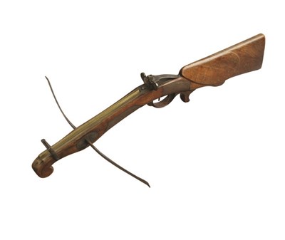 Lot 412 - AN AUSTRIAN CROSSBOW SIGNED F. GEISLER IN WIEN