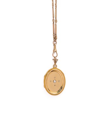 Lot 495 - GOLD LONG CHAIN AND DIAMOND LOCKET, 1890s