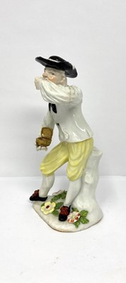 Lot 11 - A MEISSEN FIGURE OF THE SNUFF TAKER, CIRCA 1745